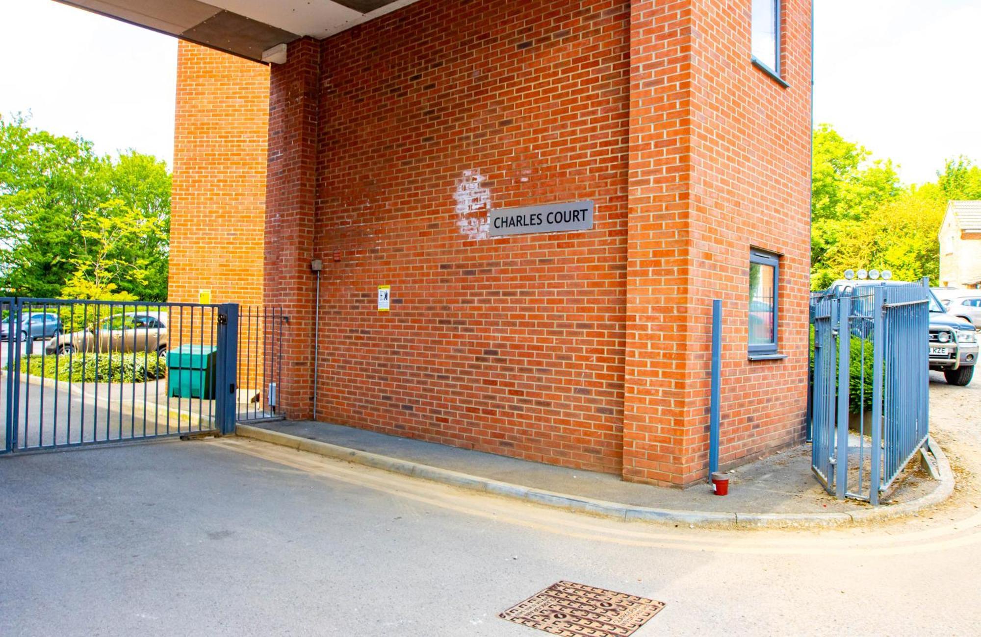 Sianavi Apartments Kettering Extérieur photo